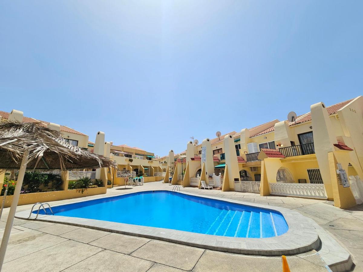 Beach & Refreshing Pool Holidays Air-Conditioning , Costa Adeje Exterior foto